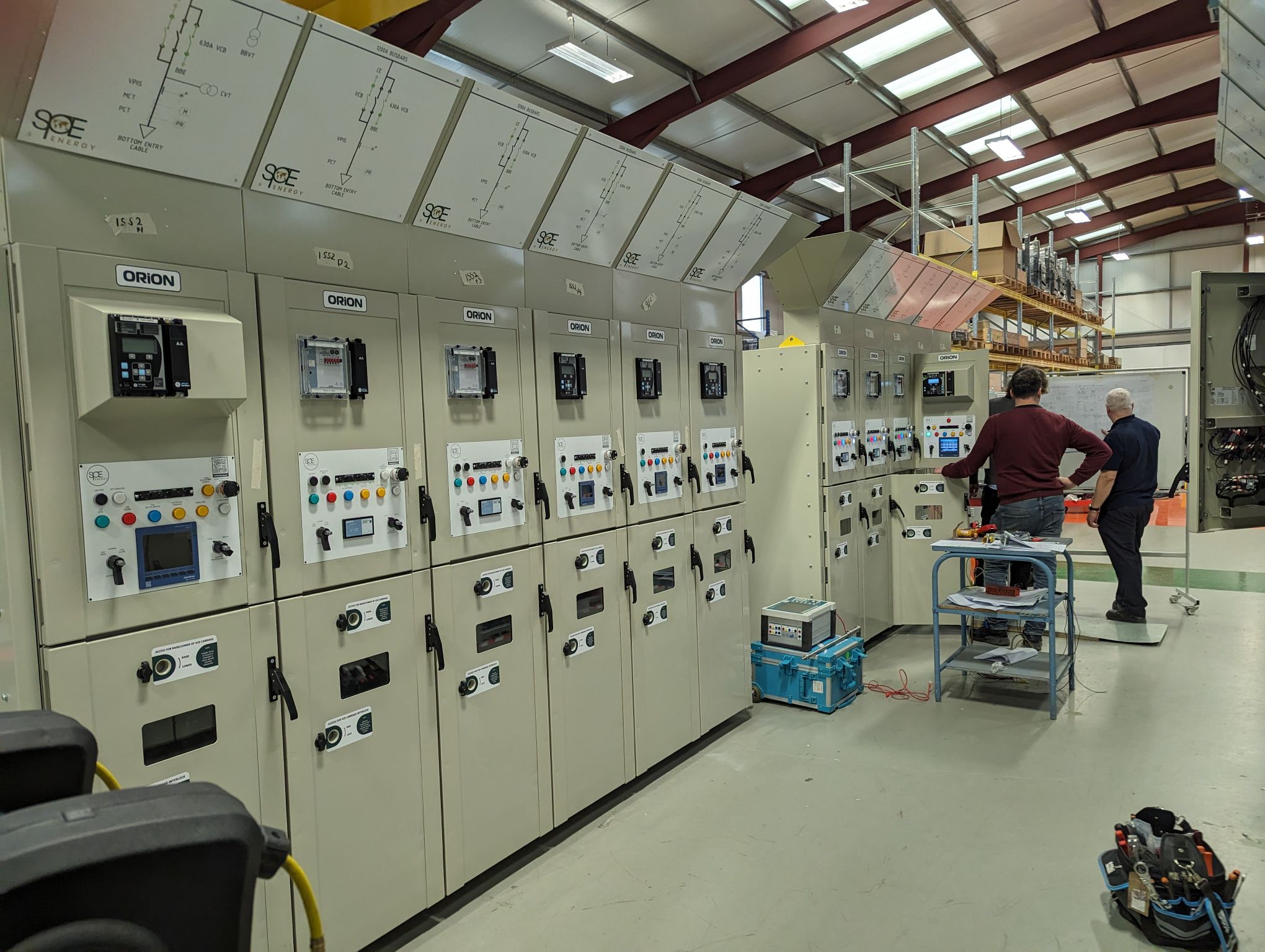 Switchgear & Retrofit Circuit Breaker manufacturers